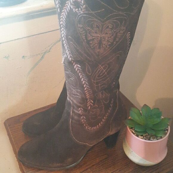 🤩SALE🤩 DIEGO DI LUCCA GORGEOUS BROWN SUEDE EMBROIDERED BOHO TALL BOOTS SIZE 8 - Picture 2 of 4